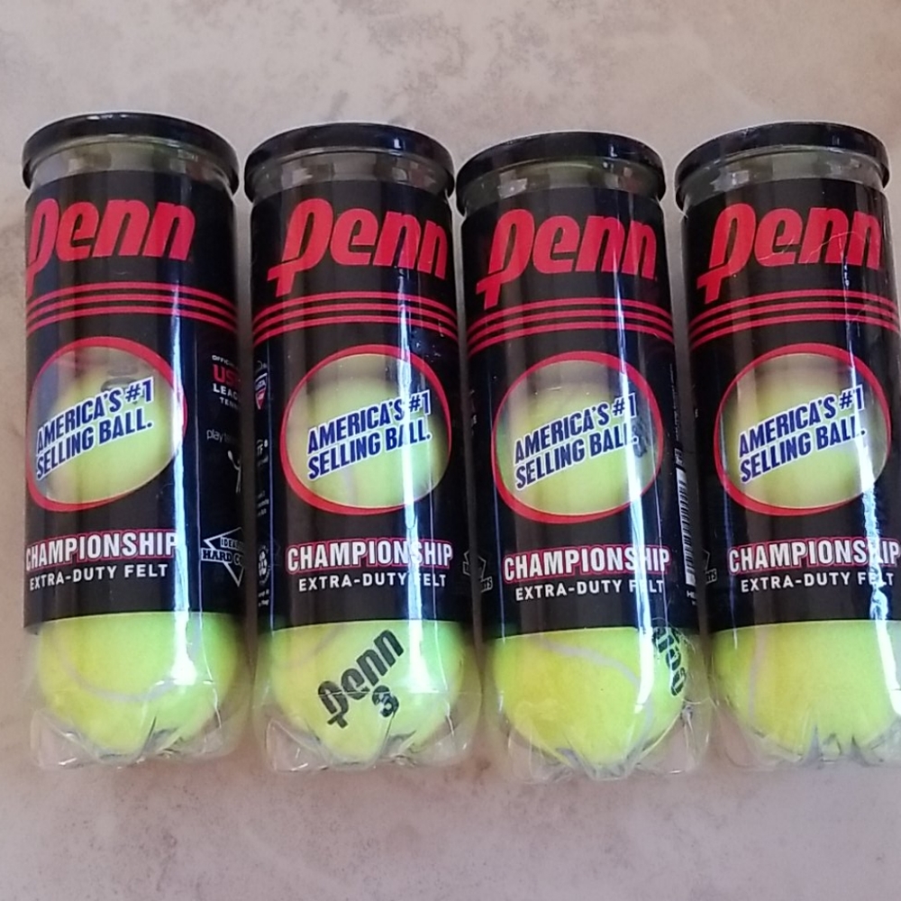 Bundle of 4 cans of Penn Tennis Balls